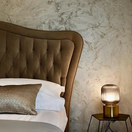 Διαμέρισμα Tia