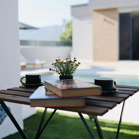 Tia Διαμέρισμα Σπλιτ