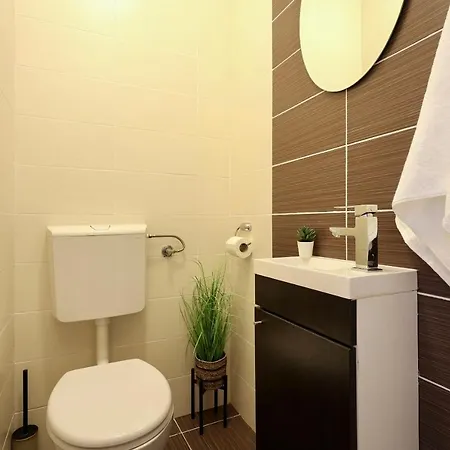 Tia Διαμέρισμα